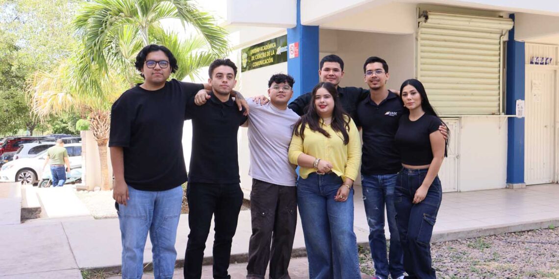 Estudiantes de la Licenciatura en Ciencia de la Comunicación de la UAS, se alistan para viajar al extranjero tras recibir carta de aceptación para realizar una estancia académica.