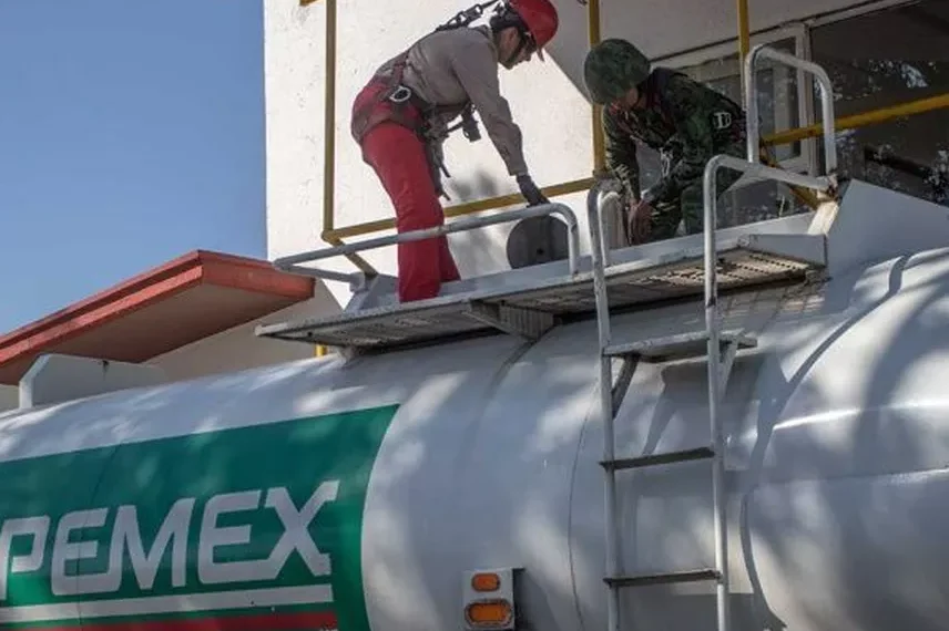Robo de combustible a Pemex, principal medio de financiamiento de cárteles: DEA