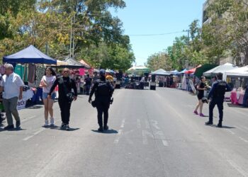 Policía Preventiva refuerza seguridad en el “Gran Bazar” de Culiacán con recorridos disuasivos