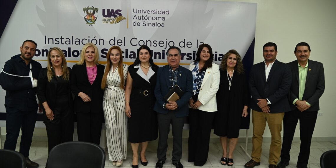 Con pasos firmes en materia de vinculación con sectores sociales, y productivos, Rector Jesús Madueña Molina, al declarar instalado formalmente el Consejo de la Contraloría Social Universitaria.