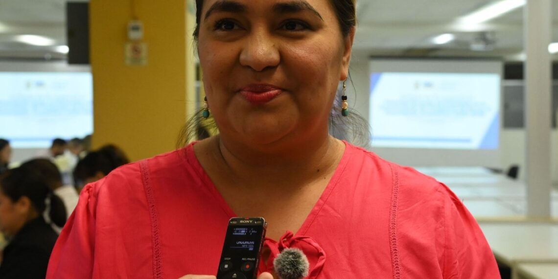 Cumplir y consolidar los compromisos de apoyo de la administración hacia el personal docente: evaluadores de becas al desempeño académico en la UAS.