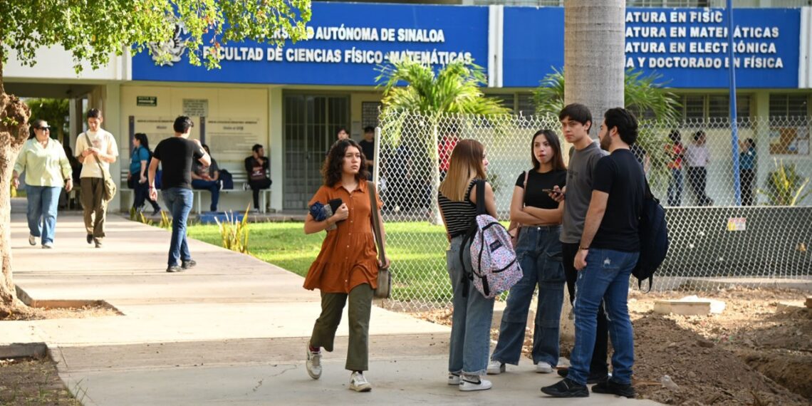 Es la primera opción por su calidad académica y profesionalizante: aspirantes a las licenciaturas de la UAS