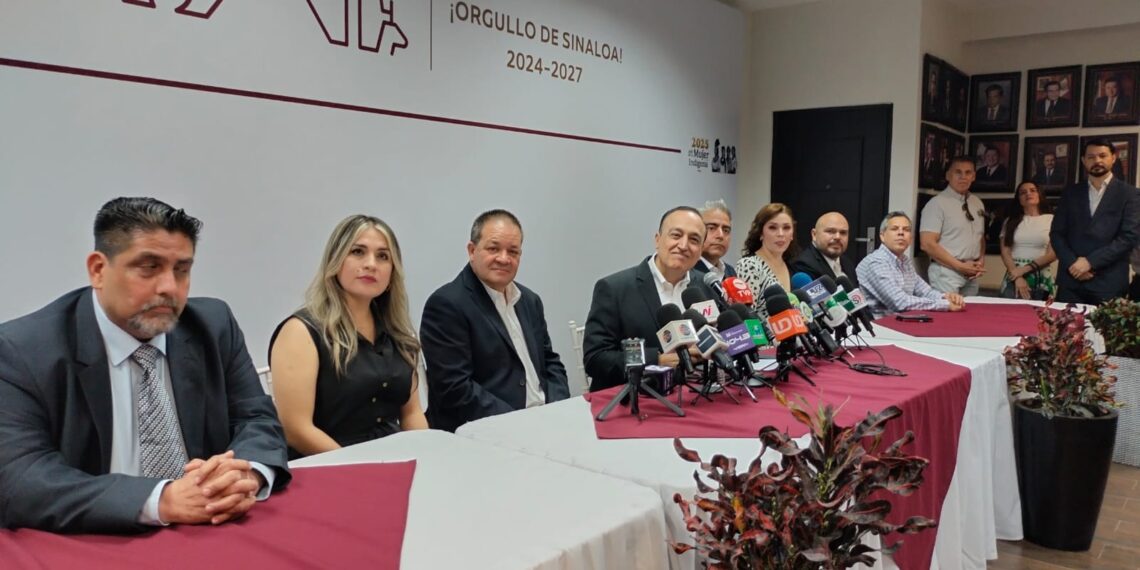 Antonio Menéndez da a conocer su nuevo gabinete