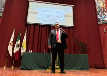 Éxito rotundo en la conferencia de José Francisco Pérez Mier en la Universidad Autónoma Indígena de México