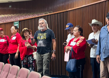 Protesta ‘Somos Más que 53’ en el Congreso en respaldo a la CNTE y contra la Ley del ISSSTE