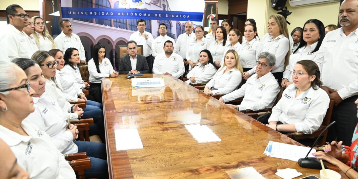 En el marco del Día del Trabajo, el Rector Jesús Madueña Molina refrenda su compromiso y agradecimiento con la gran base trabajadora de la UAS