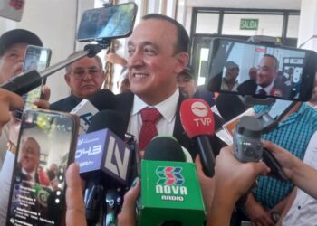 Reciben en el palacio municipal a Antonio Menéndez, nuevo alcalde sustituto de Ahome – NR | NOTICIAS