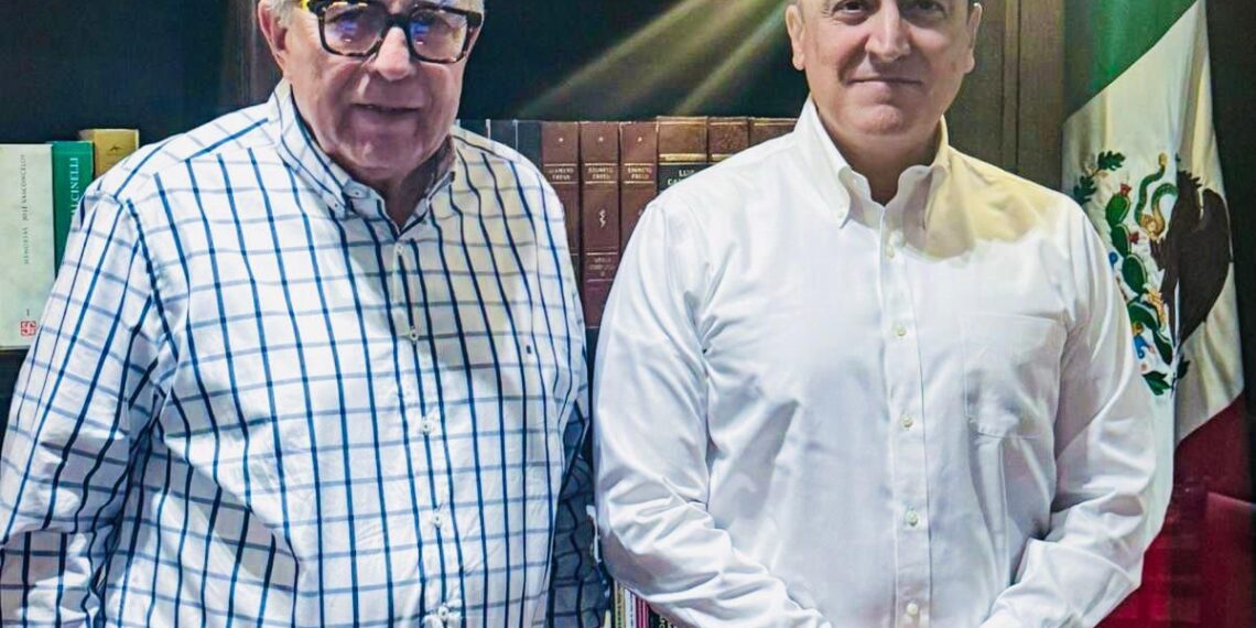 Alcalde Antonio Menéndez se reúne con el gobernador Rubén Rocha Moya