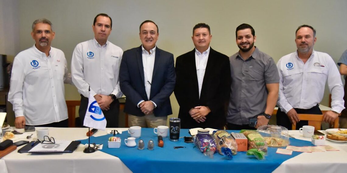 Se reúne Antonio Menéndez con empresarios del Grupo RED y acuerdan trabajar juntos