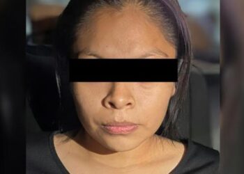 Madre es detenida tras dejar a su recién nacida en baño de planta industrial