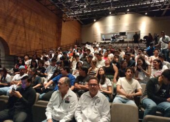 UAdeO celebra el Día del Comunicólogo con la jornada “Comunicación Inteligente 2025”