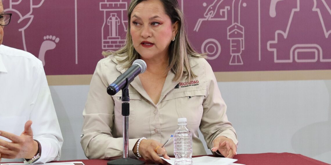 Nueve armas largas, 70 cargadores y más de 2 mil cartuchos, parte de lo asegurado por autoridades este martes en Sinaloa