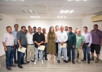 Conmemoran en Culiacán el Día Mundial de las Abejas con conferencia sobre apicultura