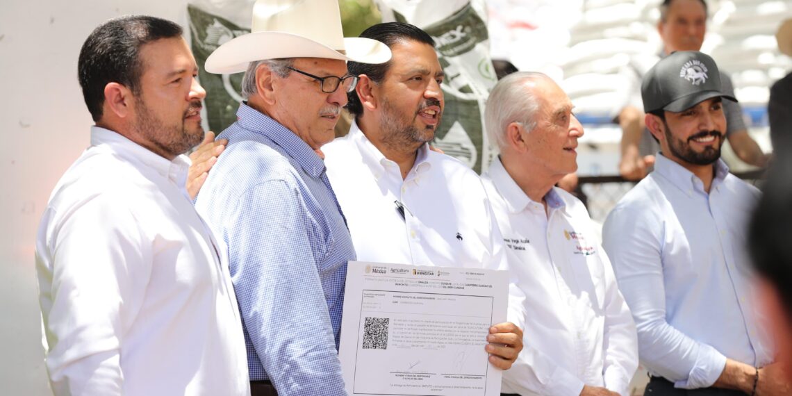 Encabeza Ismael Bello Esquivel programa de entrega de fertilizantes del Bienestar para Sinaloa