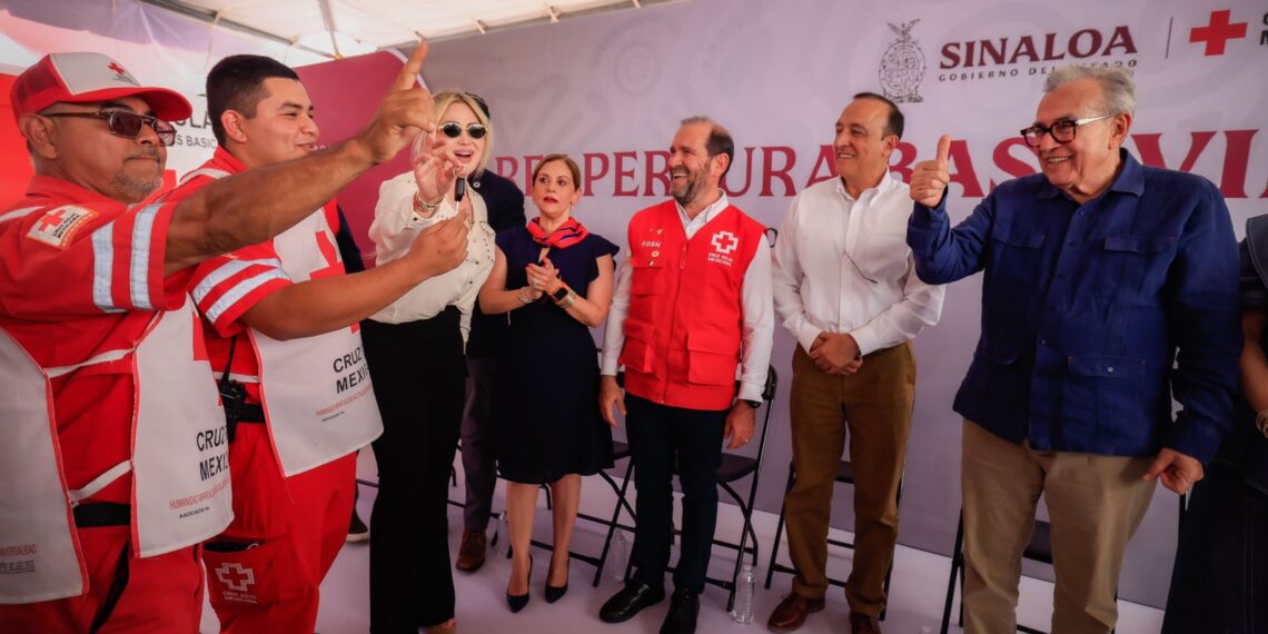 Gobernador Rocha Moya reapertura la base de la Cruz Roja en Villa de Ahome