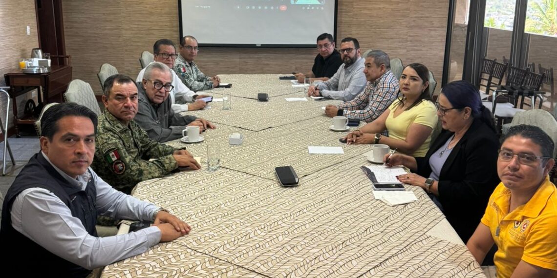 En la mesa de seguridad que encabeza el gobernador Rocha, Sinaloa se prepara ante la tormenta Alvin