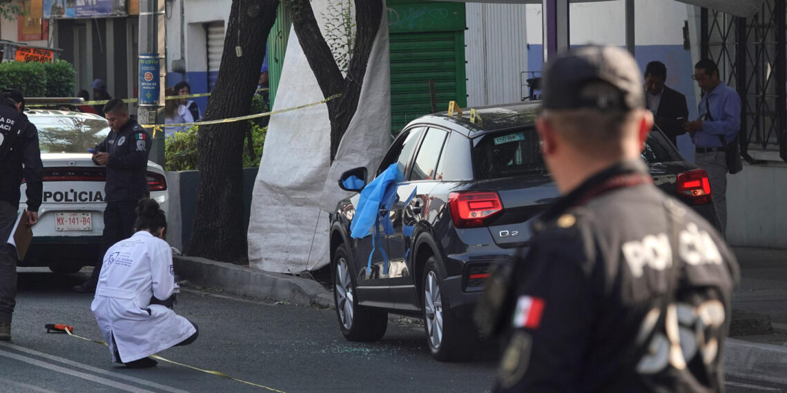 “Clara Brugada y la CDMX no están solos”: Sheinbaum tras homicidios de dos funcionarios