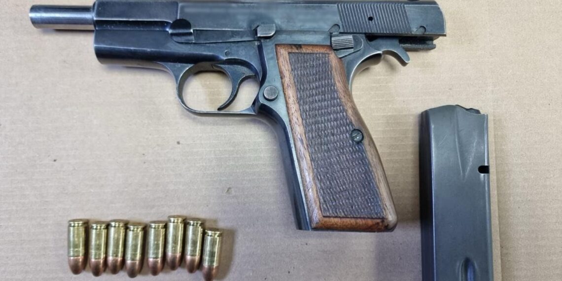 Al ejecutar dos órdenes de cateo en Guanajuato, fueron detenidos tres integrantes de un grupo delictivo