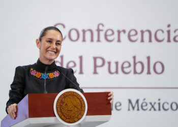 Presidenta Claudia Sheinbaum coordinará desde Oaxaca esfuerzos ante huracán Erick