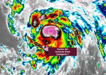 “Erick” se intensifica a huracán categoría 1 en el Pacífico mexicano