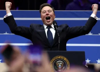 Elon Musk comparte en redes sociales sus análisis clínicos y desata una tormenta