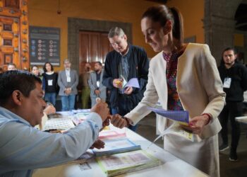 ‘’Que viva la democracia”: Presidenta Claudia Sheinbaum participa en la primera elección del Poder Judicial
