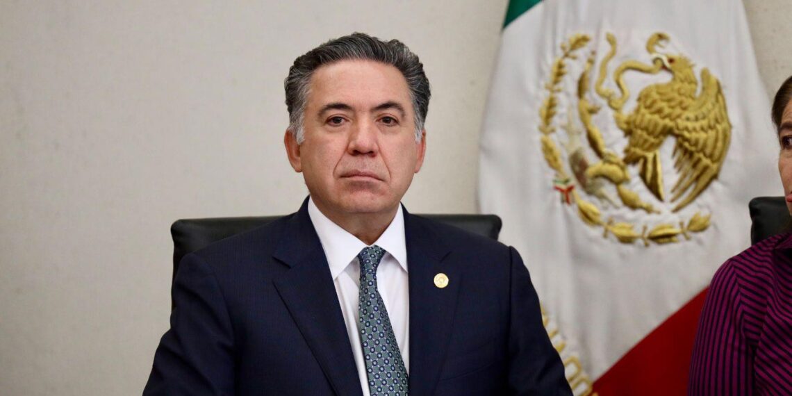 Enrique Inzunza Cázarez asume presidencia de Comisión de Asuntos Políticos e Internacionales