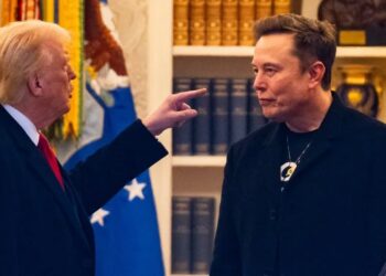 Trump amenaza con cancelar contratos a Musk; SpaceX responde con retiro de equipo espacial