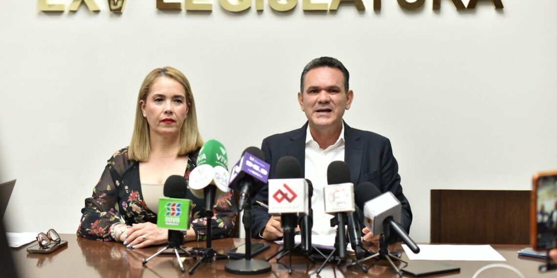 Invita Sergio Torres al “El Pio” Esquer y a Bosco de la Vega a ser candidatos por MC en el 2027