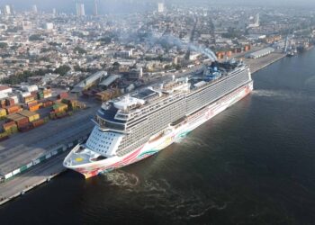 Mazatlán fortalece su liderazgo turístico con la llegada de más de 200 mil cruceristas en 2025