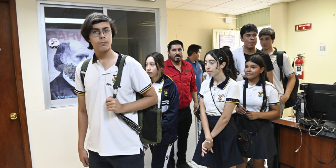 La UAS es sede la XXXV de Olimpiada Nacional de Biología en su etapa estatal, seleccionados serán capacitados por académicos de la Facultad de Biología.