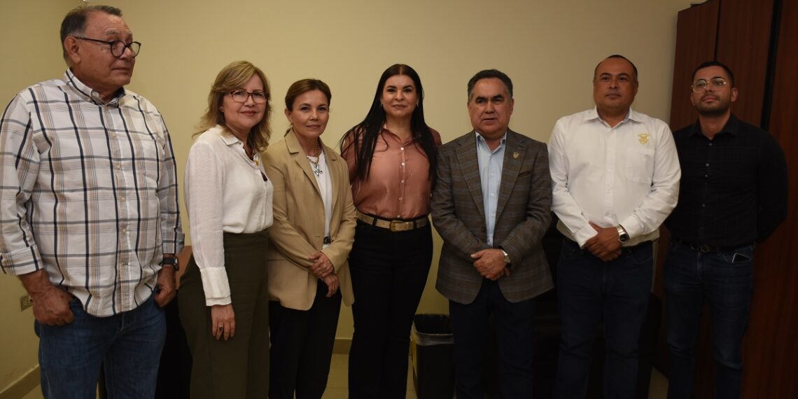 La administración del Rector Jesús Madueña Molina cumple con el principio de paridad de género universitarias rinden protesta