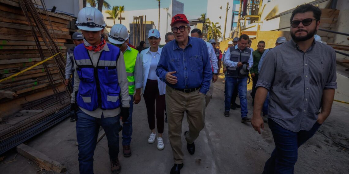 Supervisa el gobernador Rocha Moya construcción de cárcamo de rebombeo en la Av. Camarón Sábalo