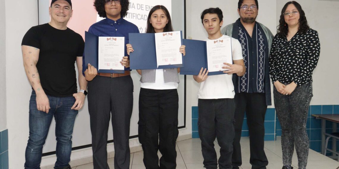 Un total de once estudiantes de la Academia de Japonés, del Centro de Estudio de Idiomas de la UAS, recibieron certificaciones internacionales
