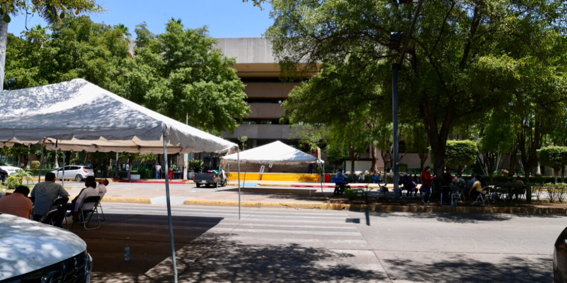 Inicia entrega de fertilizantes a cañeros tras protesta frente a Palacio de Gobierno
