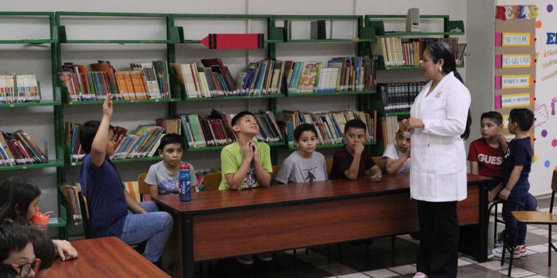 La sala de lectura infantil de la Biblioteca Central de la UAS llevó a cabo el taller Aventura Científica.