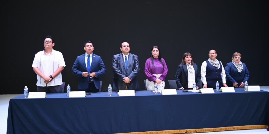 La UAS celebra el egreso de 578 estudiantes de la Facultad de Enfermería, convirtiéndola en la más grande de todo el país por su apertura universal.