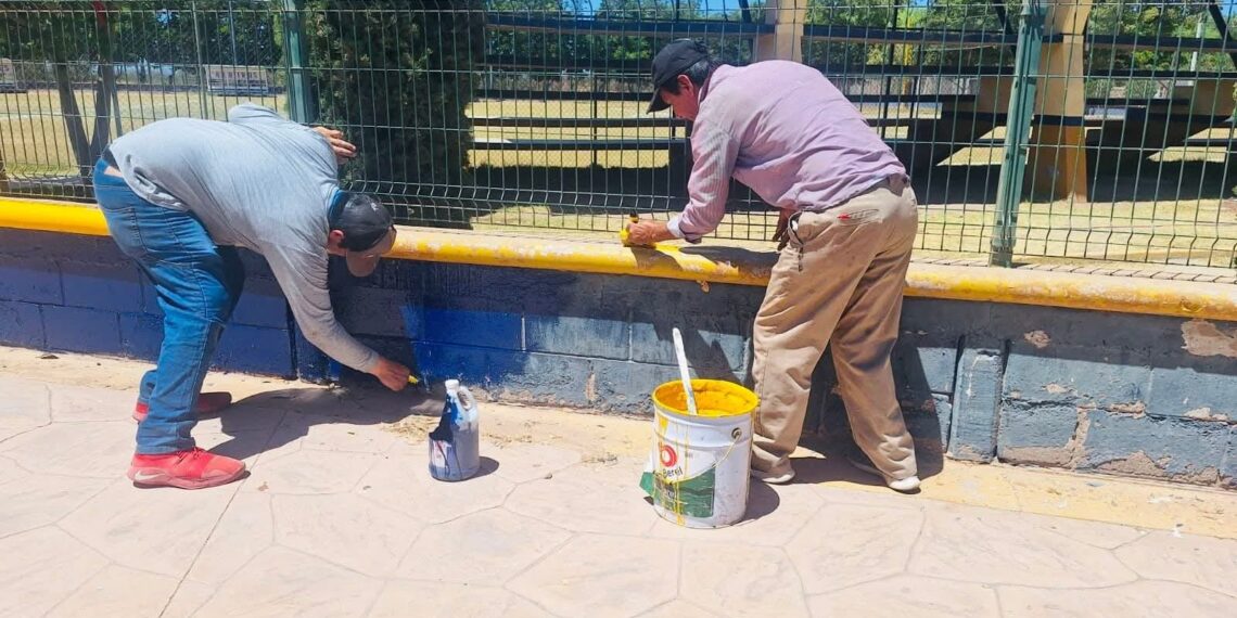 Avanza la rehabilitación del Campo de Fútbol en el Ejido 20 de Noviembre