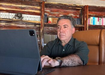 Senador Enrique Inzunza alista dictámenes para próximo periodo extraordinario en el Senado