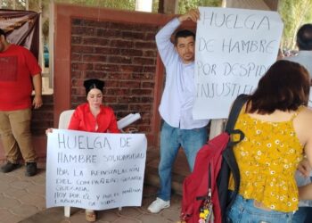 Inician huelga de hambre en universidad de Guasave tras despido de trabajador sindicalizado