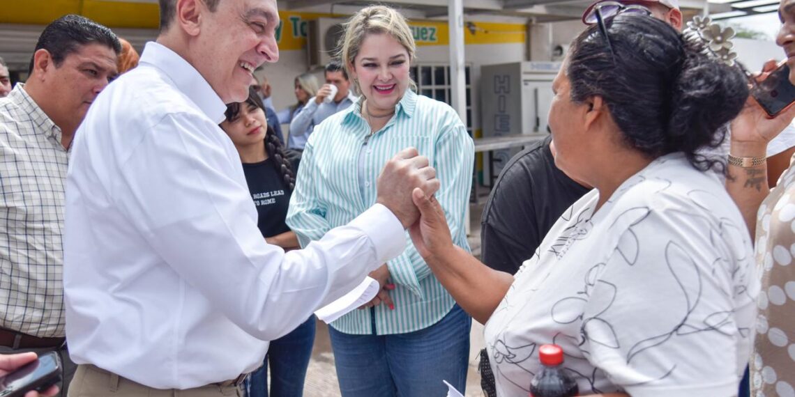 Antonio Menéndez gestionará solución a problemática de preparatoria del Jitzámuri y otras necesidades