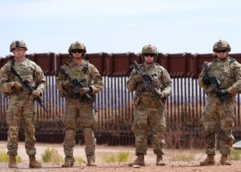 EU convierte la frontera con México en zona de combate: helicópteros, drones armados y radares rastrean a cárteles y migrantes