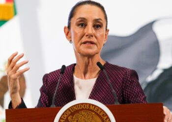 Sheinbaum pide a morenistas dejar de hacer política en redes sociales tras tuit contra EE.UU.