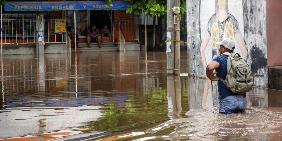 Sheinbaum viajará a Oaxaca para supervisar labores de auxilio tras el paso del huracán “Erick”