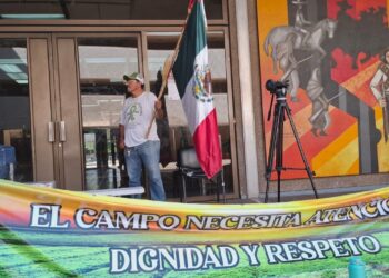 Suspenden conferencia de Vocería estatal por bloqueo de productores agrícolas