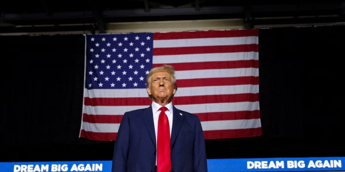 Trump amenaza con aranceles adicionales a países que sean aliados de los BRICS