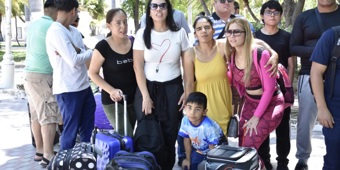 ¡Éxito Águilas! Más de 30 atletas con discapacidad visual de la UAS parten rumbo a la segunda Copa Manzanera 2025 de Goalball, en Chihuahua
