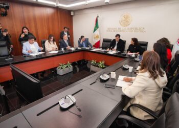 Senador Enrique Inzunza participa en reunión previa de legisladores de la 4T en el Senado