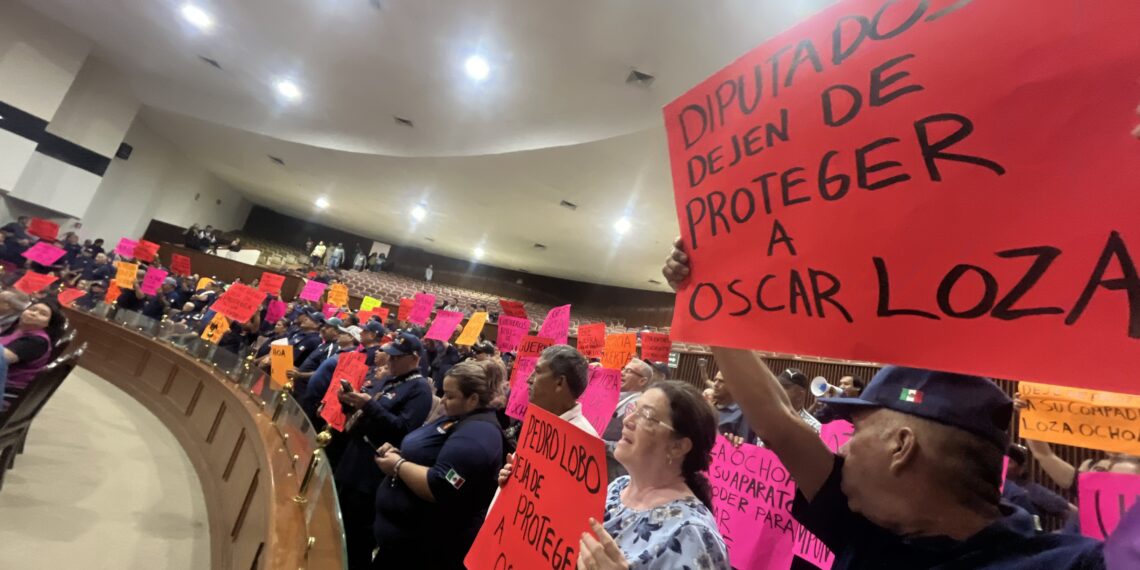 Revientan sesión ordinaria del Congreso por respaldo a Loza Ochoa, acusado de amenazas