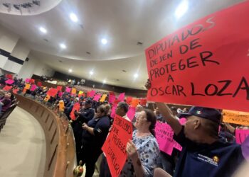 Revientan sesión ordinaria del Congreso por respaldo a Loza Ochoa, acusado de amenazas